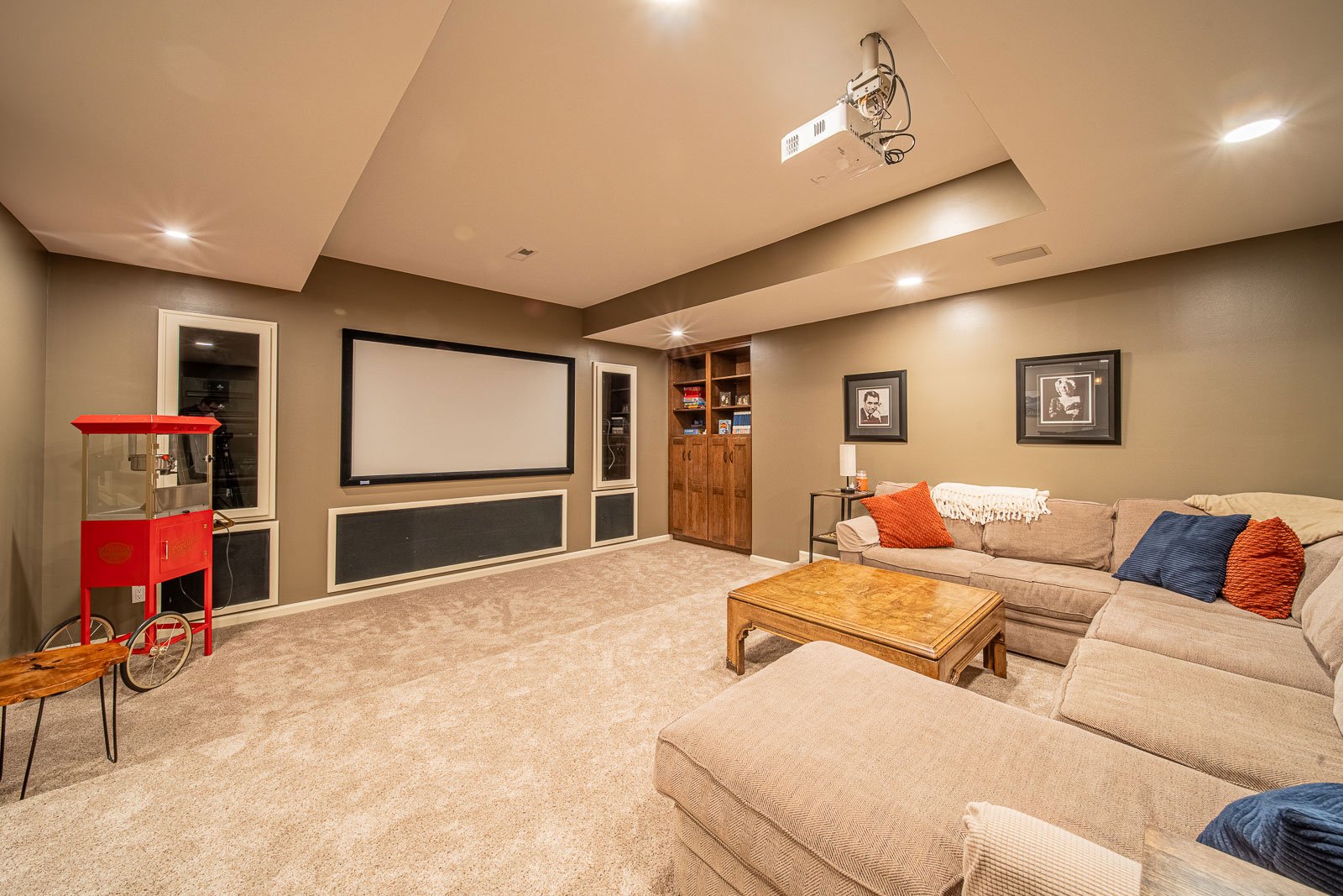 basement-living-space-02