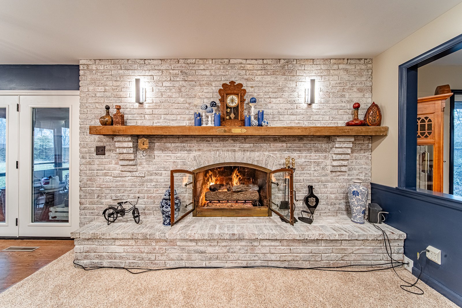lafayette dining room fireplace