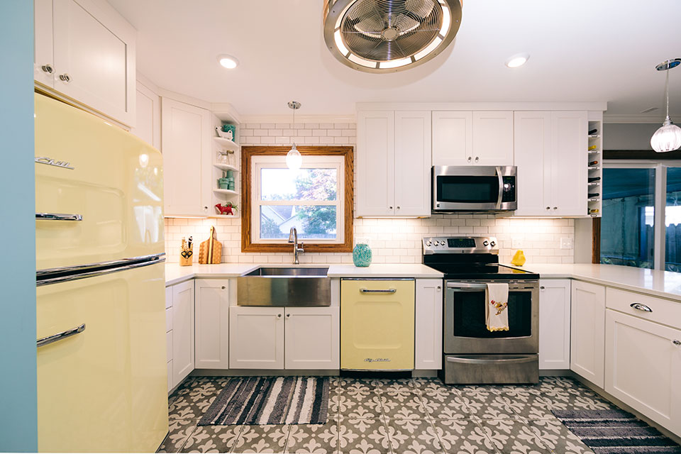 Retro-Kitchen-Remodel-West-Lafayette-closeup