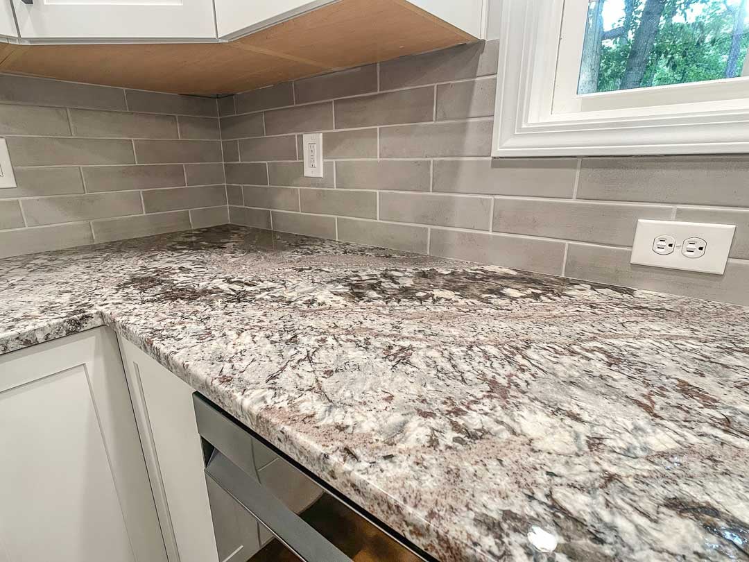 Kitchen-Remodel-Naschette-Parkway-West-Lafayette-marle-granite-countertop