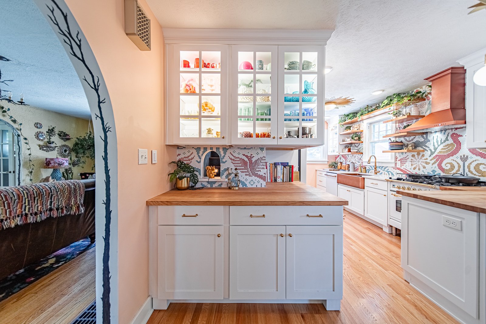 Lafayette kitchen with island 9