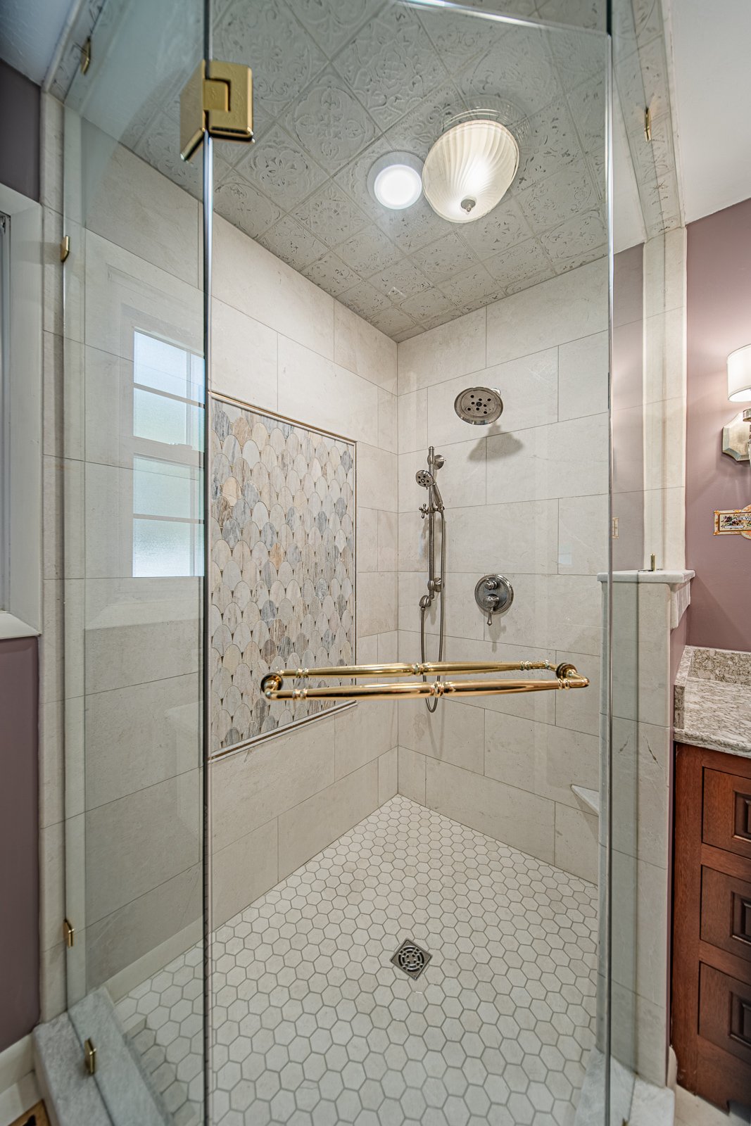 Her primary bathroom 5