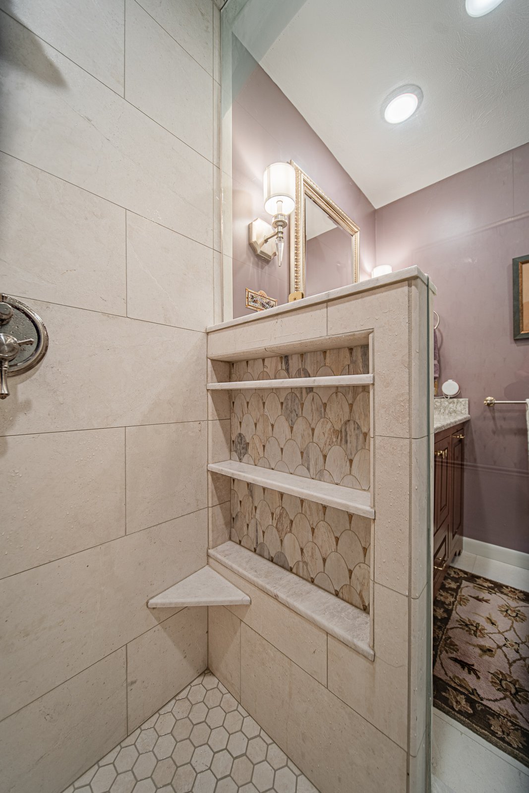 Her primary bathroom 6