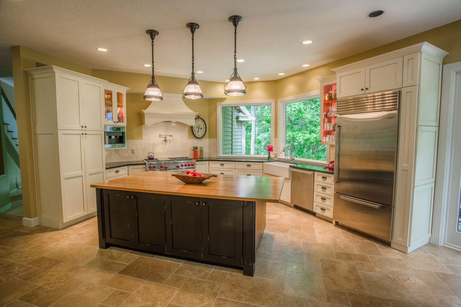 Design a Custom Kitchen Perfect for Entertaining