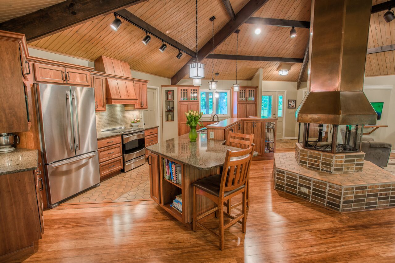Kitchen Lighting 101: 4 Essentials to Consider in Your Next Kitchen Remodel