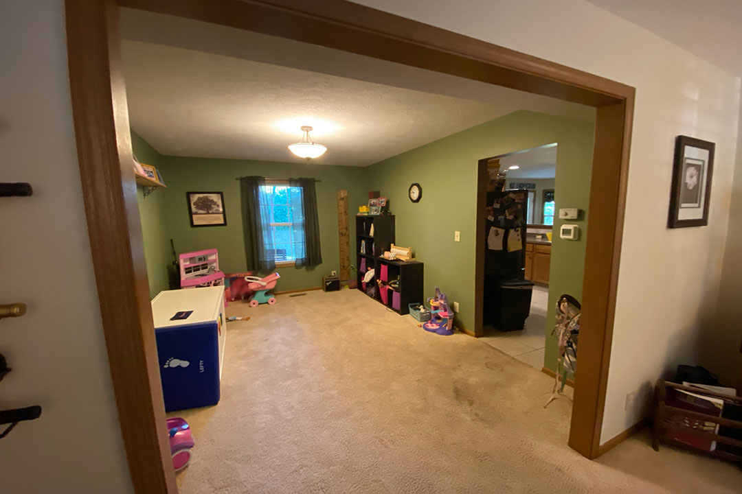 Kitchen_Before_Remodel_Toy_Room