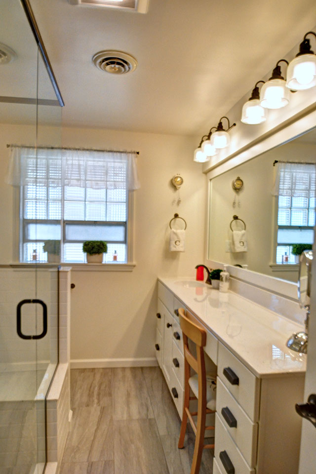 Transform your bathroom into a modern oasis with a transitional primary bathroom remodel like this one on Sunset Road, West Lafayette. Get inspired!