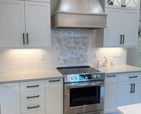 Riverside Construction Remodeling Showroom - Kitchen stove and hood